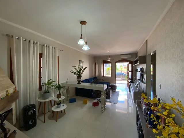Casa com 3 dormitórios
