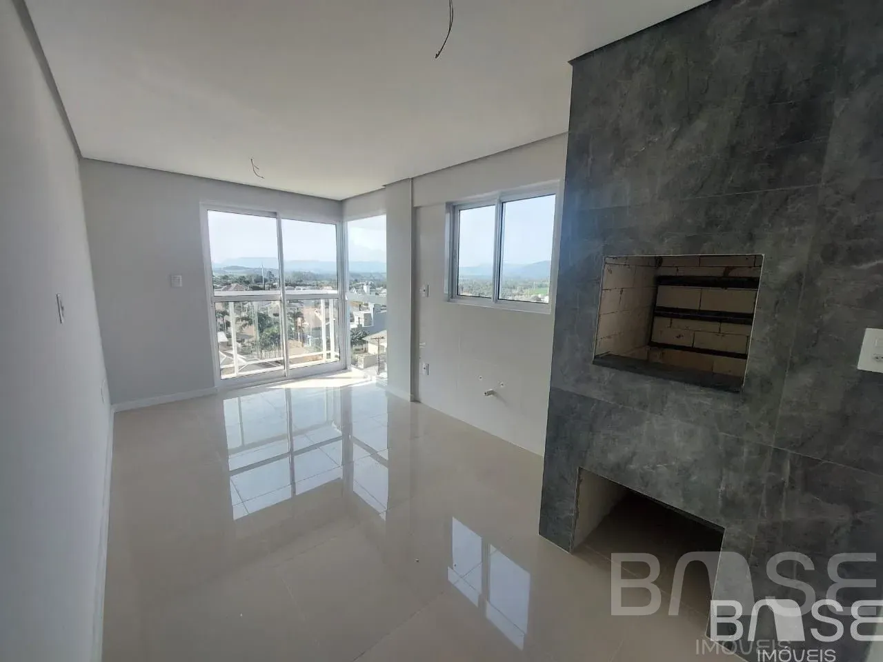 Apartamento com 2 dormitórios, foto 1