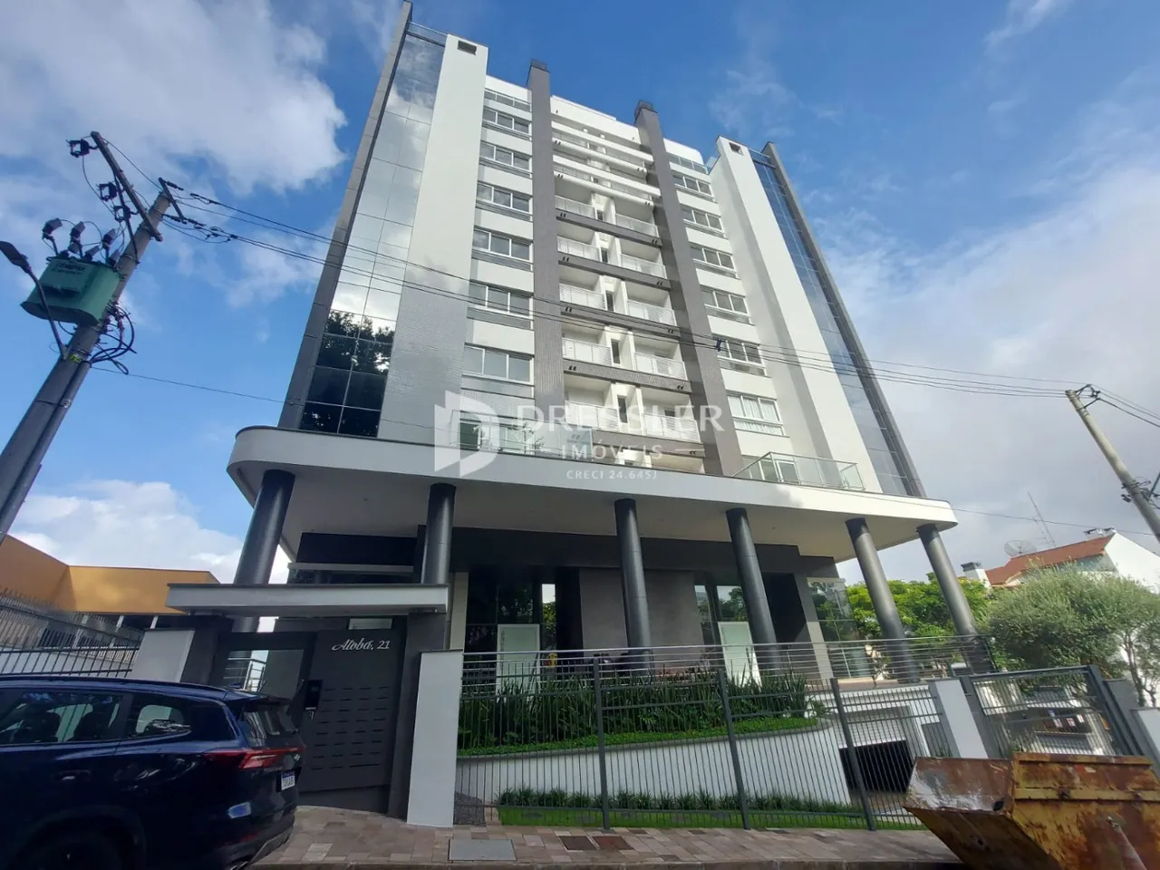 Fachada de um prédio residencial em Lajeado, Brasil.