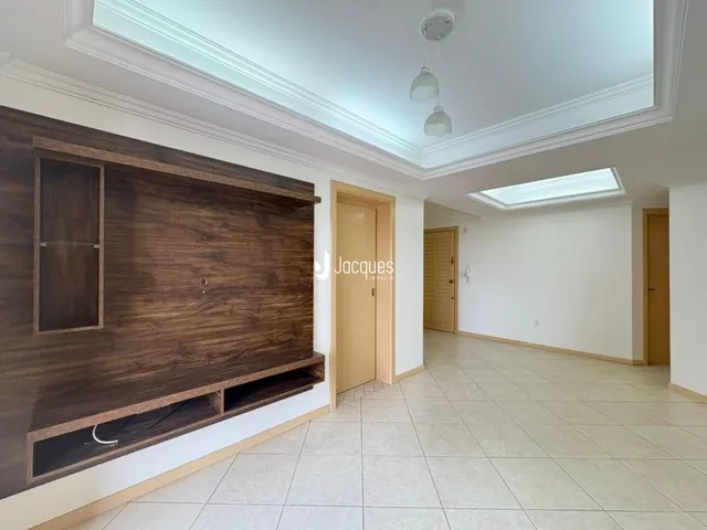 Apartamento com 3 dormitórios, foto 2