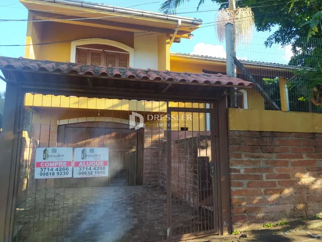 Casa com 3 dormitórios