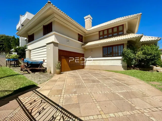 Casa com 3 dormitórios