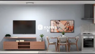 Sala de estar com televisão e móveis de madeira.