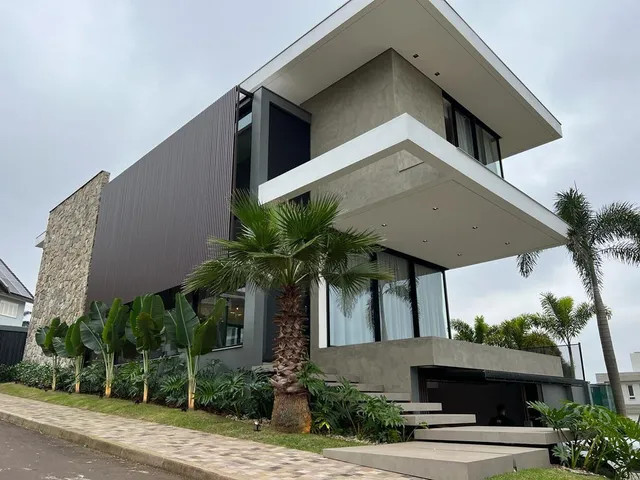 Casa com 3 dormitórios