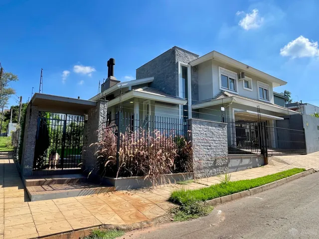 Casa com 3 dormitórios