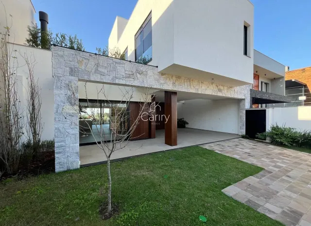 Casa com 3 dormitórios