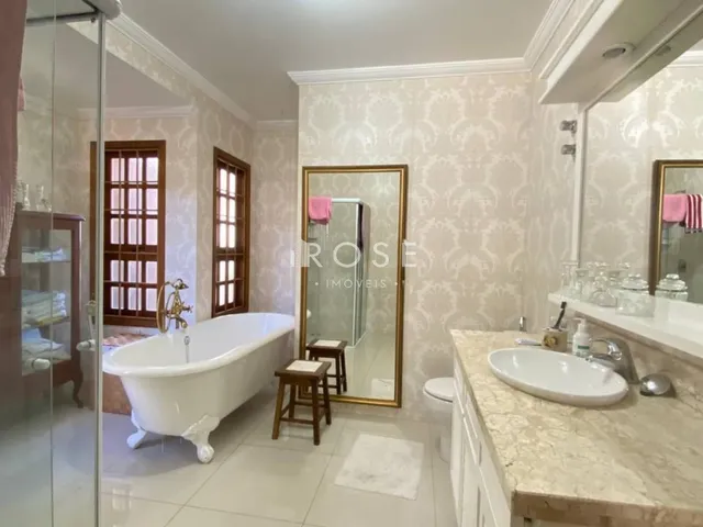 Casa com 4 dormitórios, foto 2