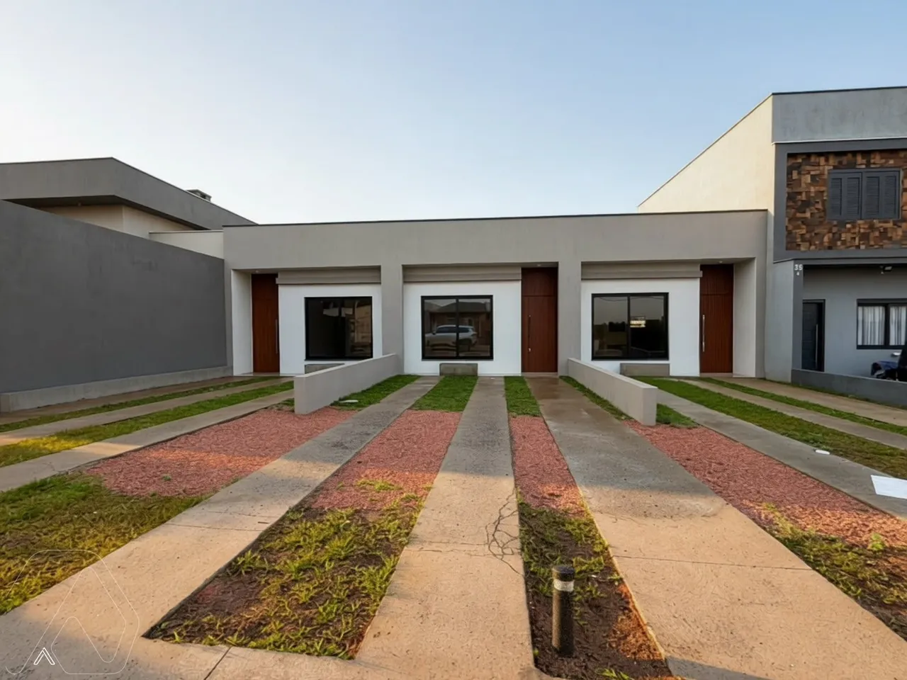 Casa geminada com 2 dormitórios, foto 1