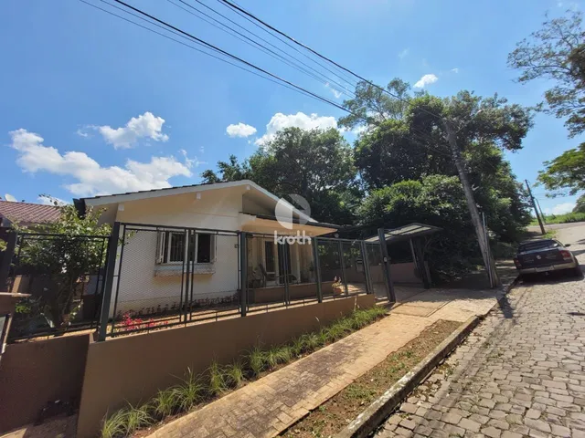 Casa com 3 dormitórios
