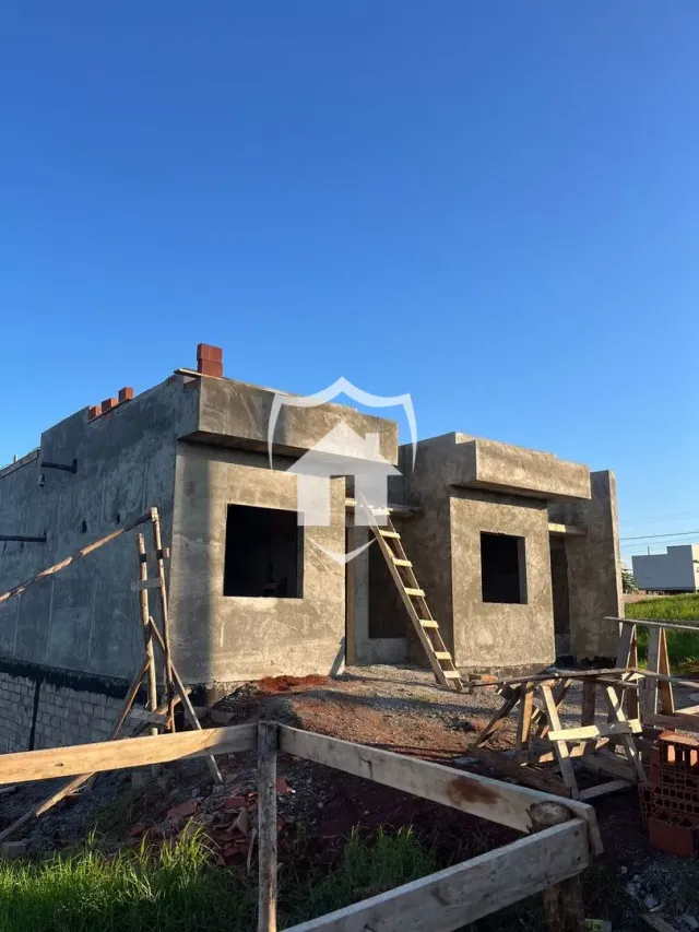 Casa geminada com 2 dormitórios