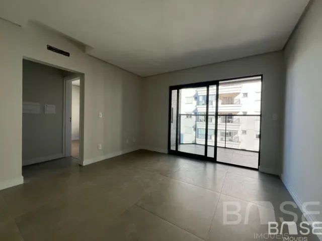 Apartamento com 2 dormitórios, foto 2