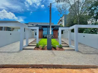 Vista da fachada de uma residência em Lajeado, Brasil.