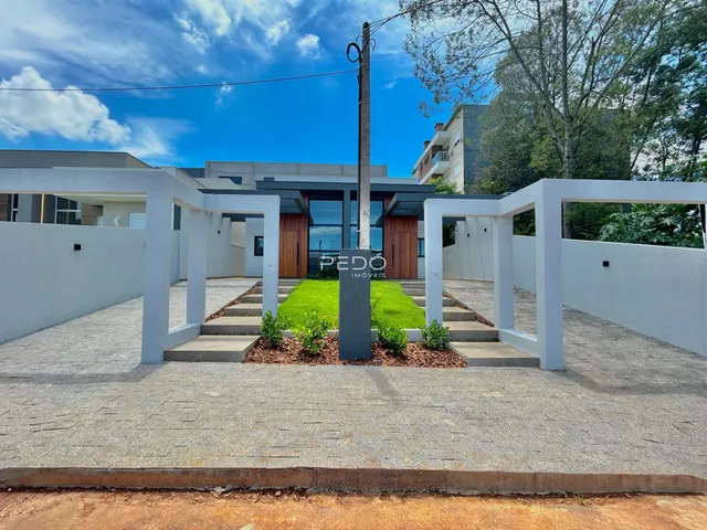 Vista da fachada de uma residência em Lajeado, Brasil.