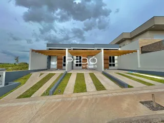 A fachada de uma casa moderna em Lajeado, Brasil.
