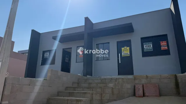 Sobrado com 2 dormitórios