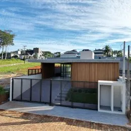 Casa com 4 dormitórios, foto 2