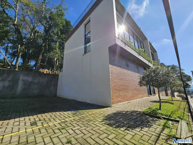 Sobrado com 2 dormitórios