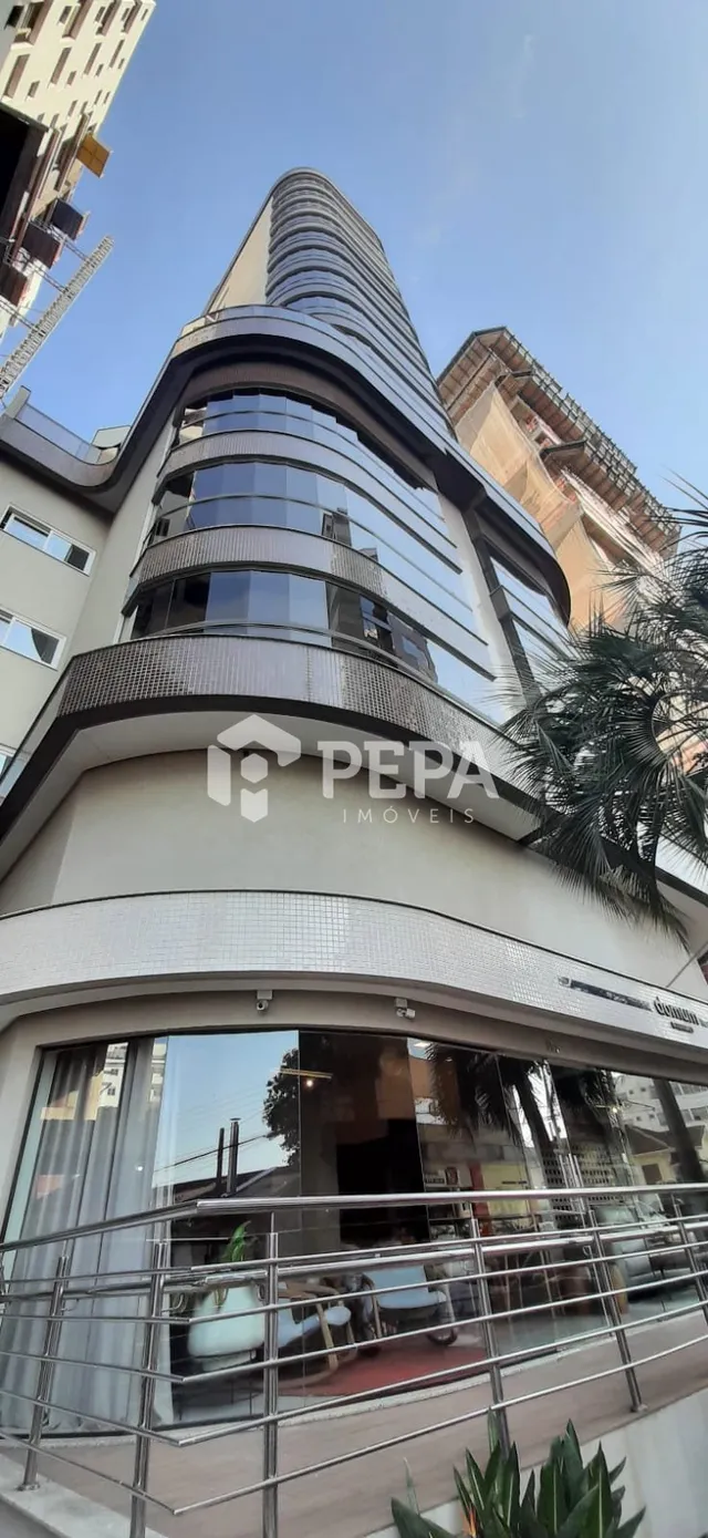 Apartamento com 3 dormitórios, foto 2