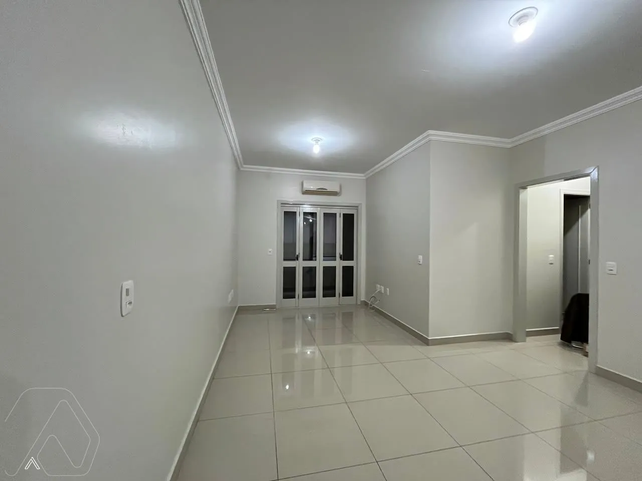 Apartamento com 2 dormitórios, foto 1