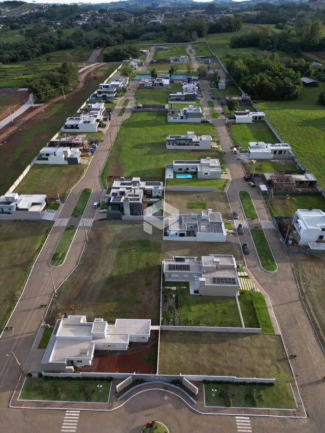 Vista aérea de um loteamento residencial em Lajeado, Brasil.