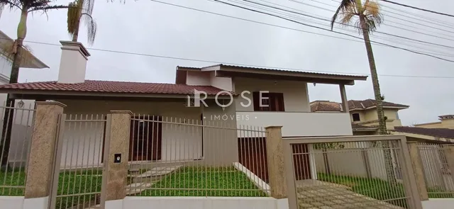 Casa com 3 dormitórios