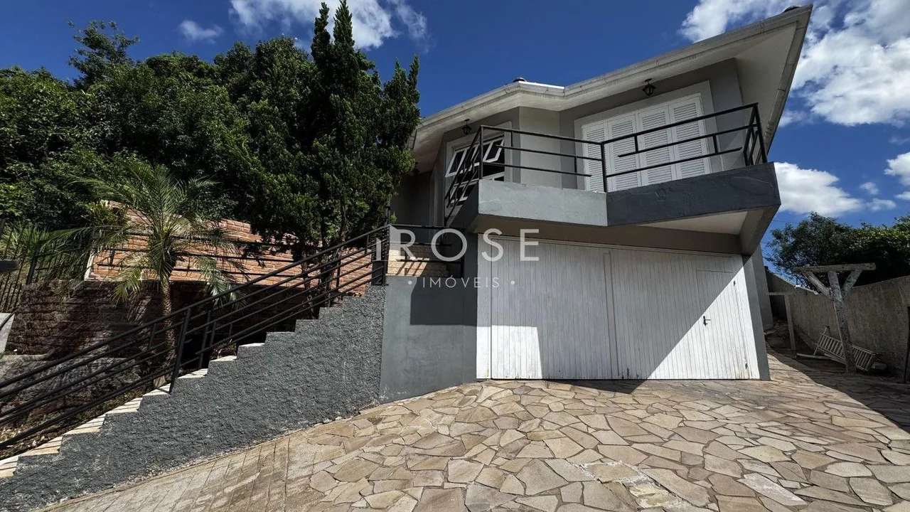Casa com 4 dormitórios, foto 1