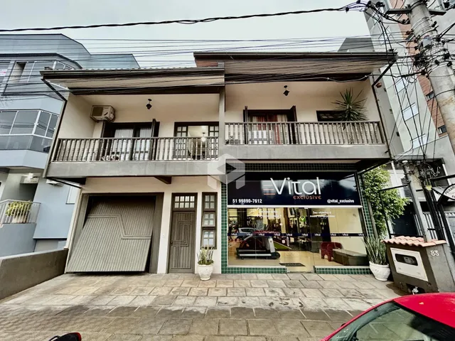 Fachada de um imóvel residencial em Lajeado, Brasil.