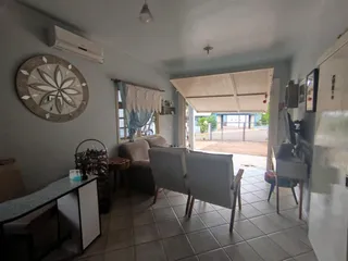 Casa com 3 dormitórios, foto 2