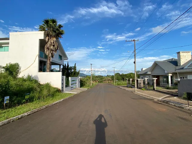 Vista da fachada de uma residência em Lajeado, Brasil.
