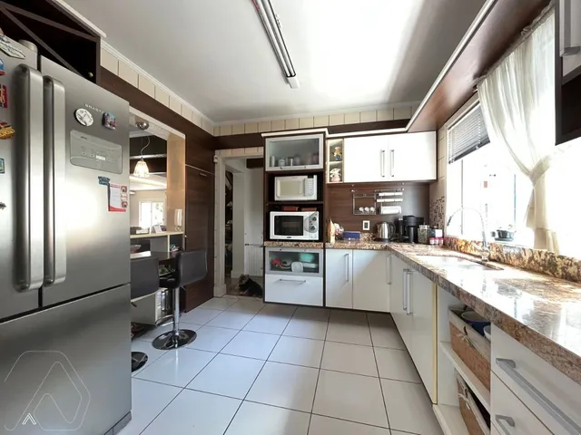 Casa com 4 dormitórios, foto 5