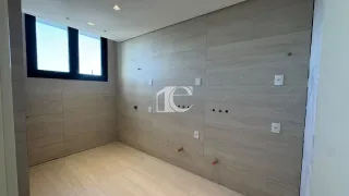 Apartamento com 4 dormitórios, foto 30