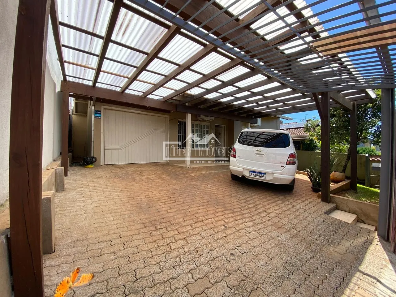Casa com 3 dormitórios, foto 1