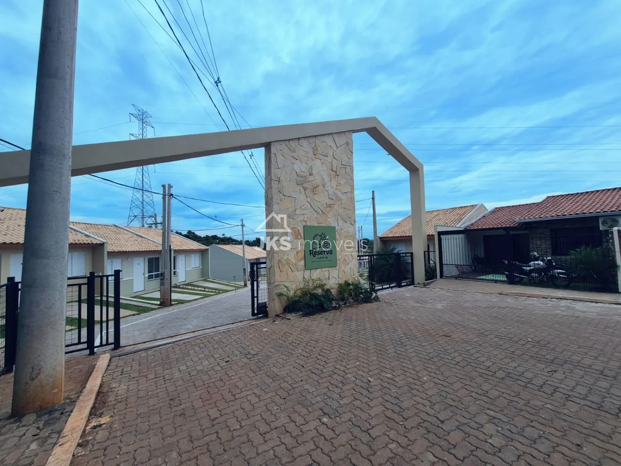 Casa geminada com 2 dormitórios, foto 1