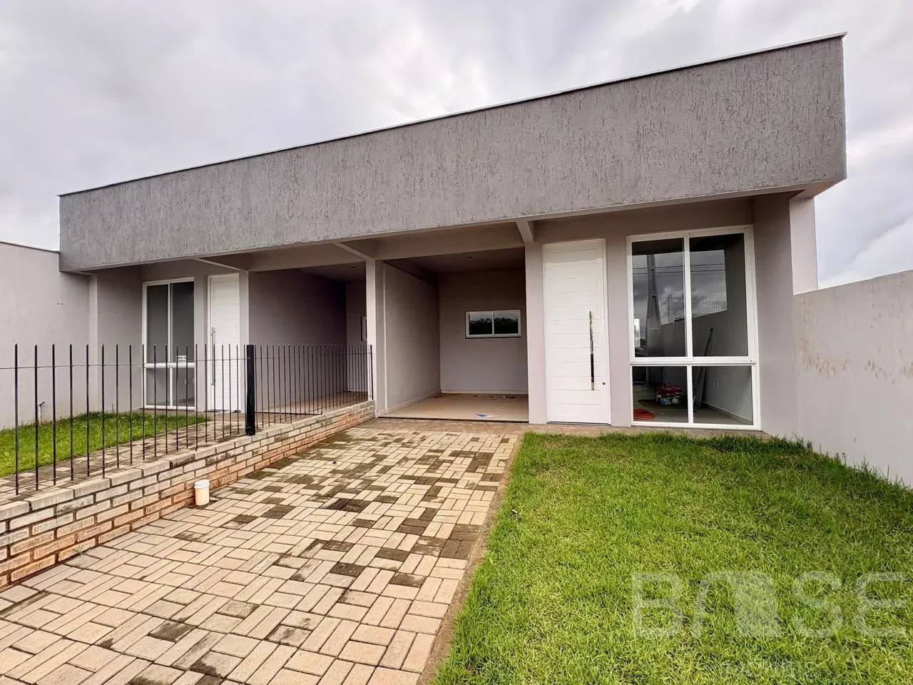 Casa geminada com 3 dormitórios, foto 1