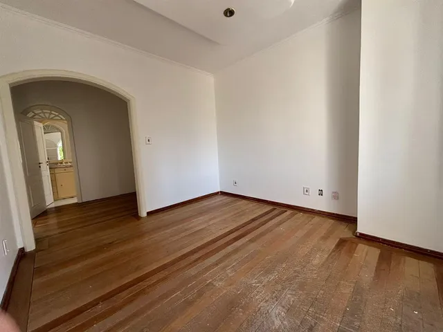 Casa com 6 dormitórios, foto 4