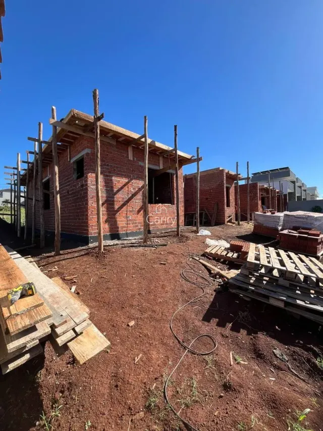 Casa geminada com 3 dormitórios