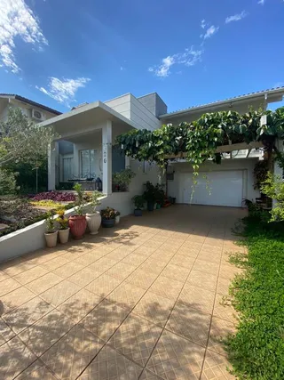 Casa com 2 dormitórios