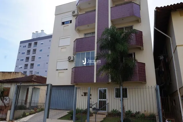 Fachada de um prédio residencial em Lajeado, Brasil.