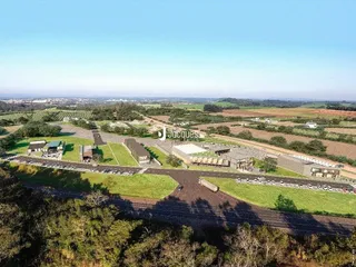 Vista aérea de campos agrícolas na região de Lajeado.