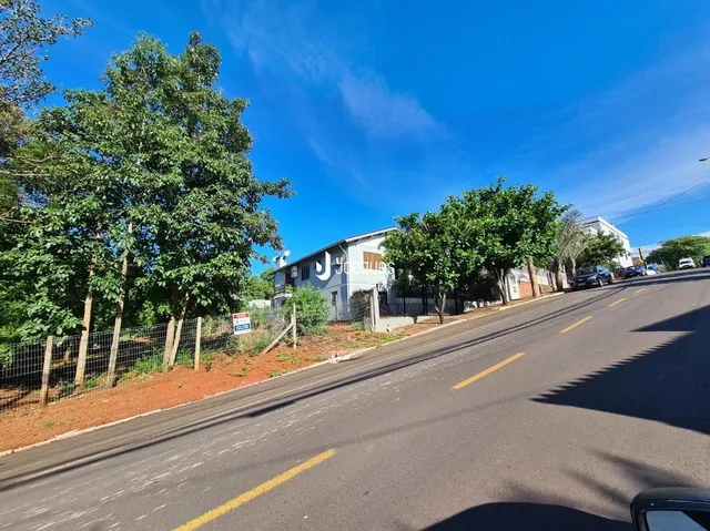 Vista da fachada de uma propriedade na rua em Lajeado, Brasil.