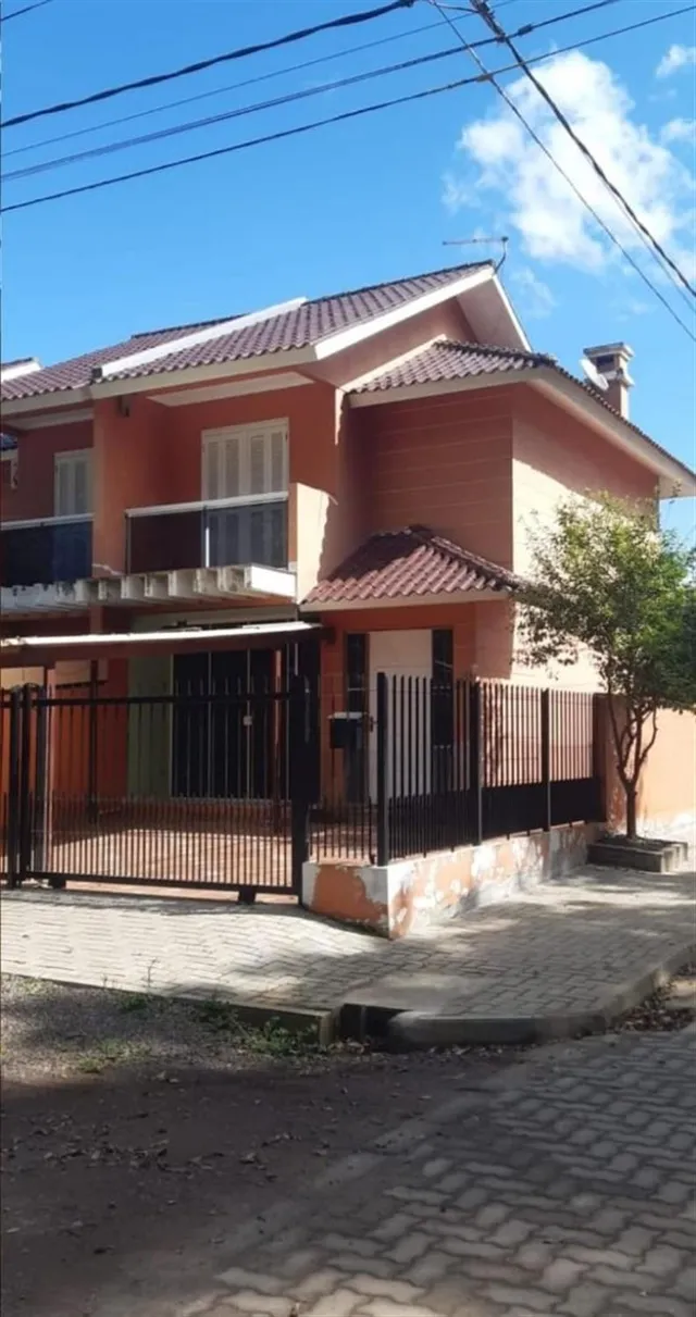 Sobrado com 2 dormitórios