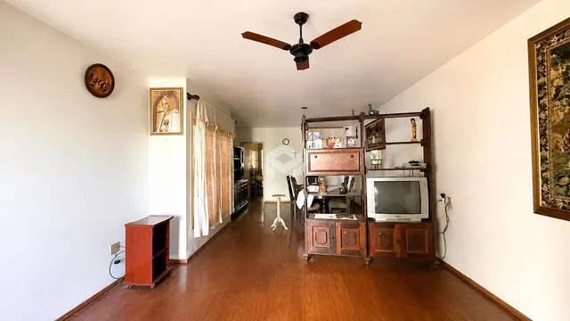 Casa com 4 dormitórios, foto 2