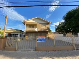 Casa com 5 dormitórios, foto 1