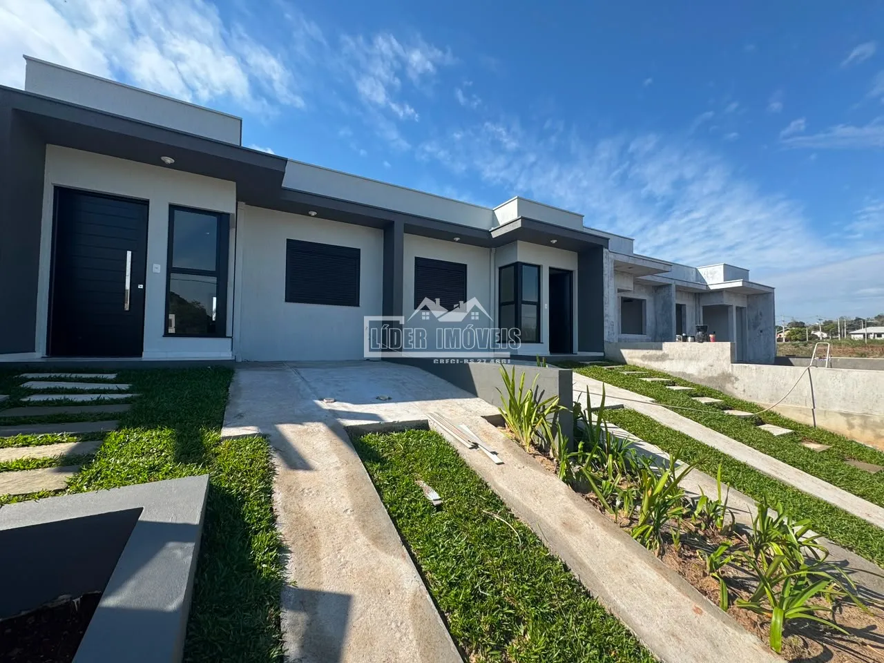 Casa geminada com 2 dormitórios, foto 1