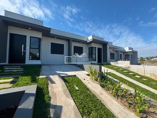 Casa geminada com 2 dormitórios, foto 1