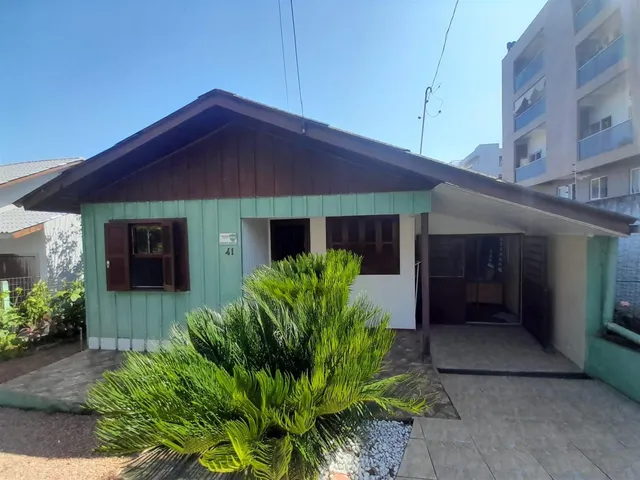 Casa com 2 dormitórios