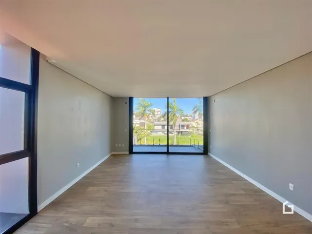 Casa com 4 dormitórios, foto 3