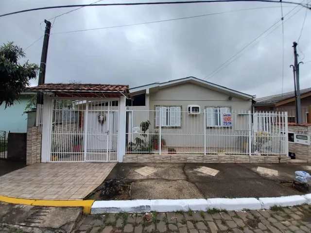 Casa com 4 dormitórios