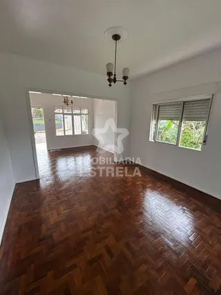 Casa com 4 dormitórios, foto 2