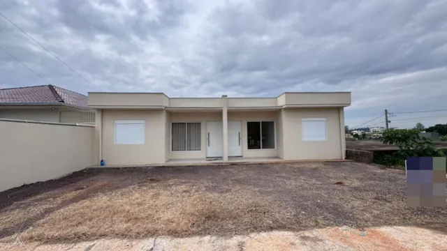 Casa geminada com 2 dormitórios